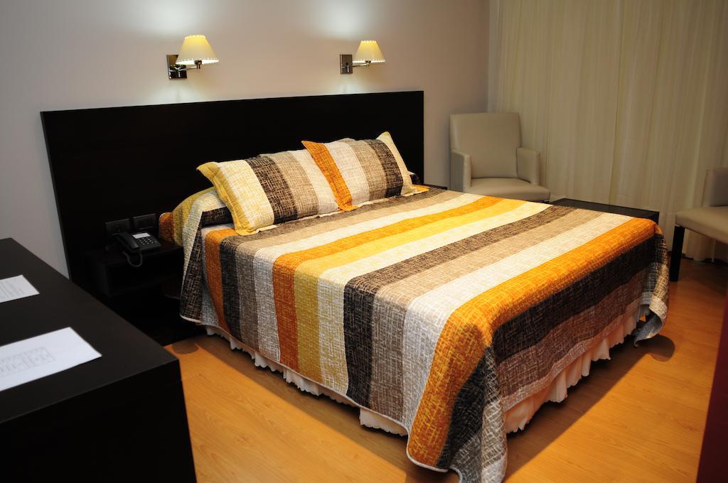 Hotel Euzko Alkartasuna Macachín Zimmer foto
